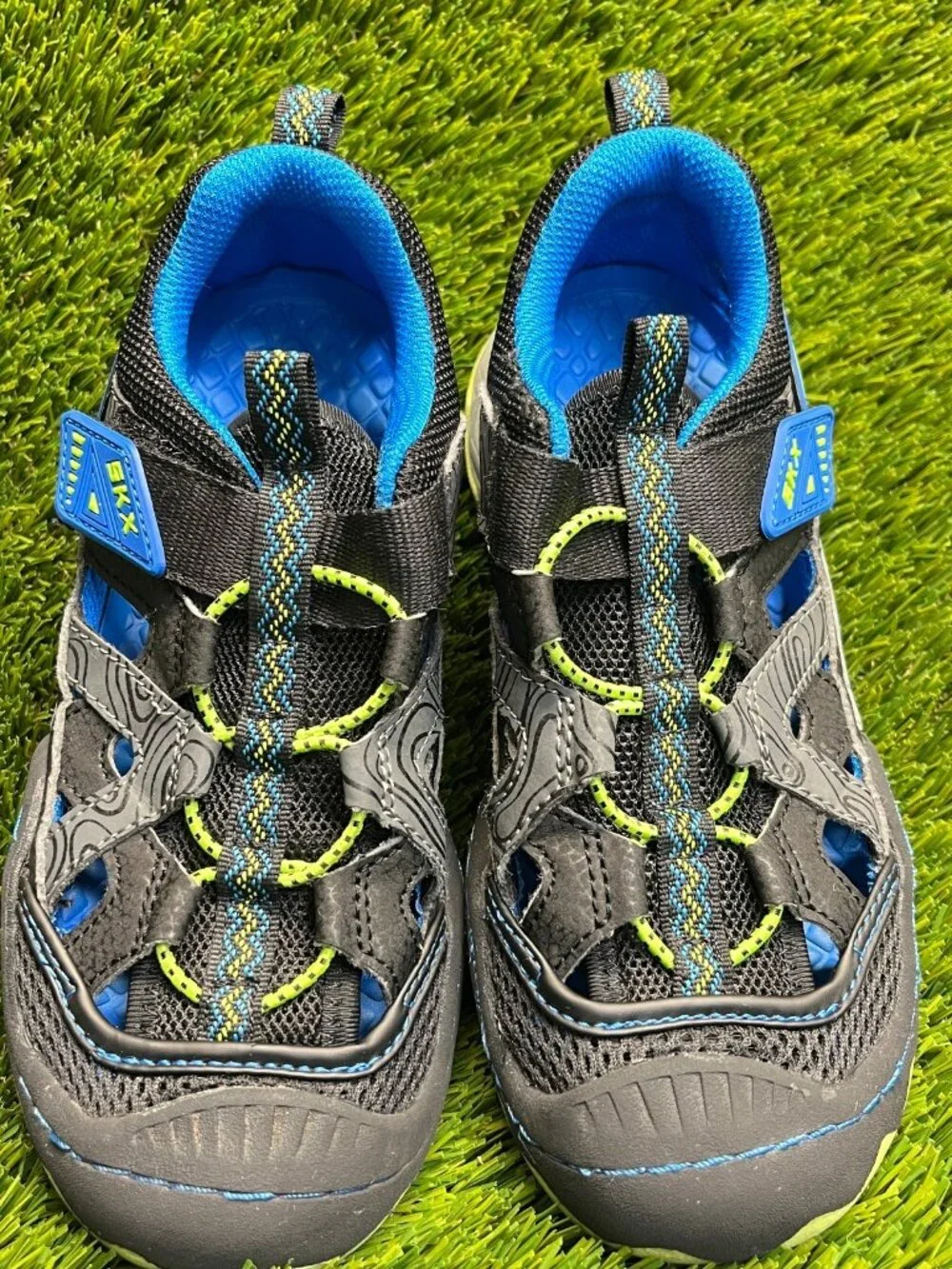 Skechers please review